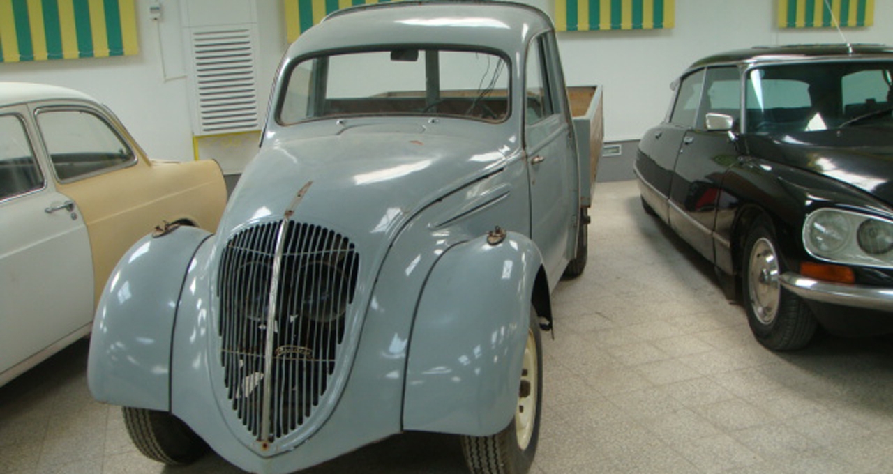 Peugeot Camionnette 202