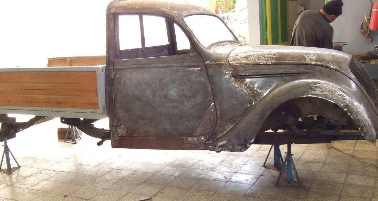 Peugeot Camionnette 202